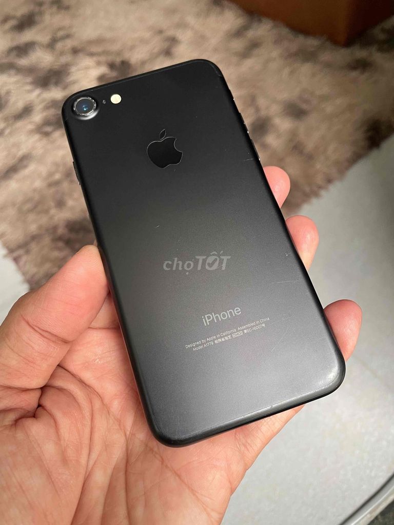 iPhone 7 32GB  máy quốc tế Nguyên zin đẹp 98%. Mua bán Điện thoại tại Quận Cái Răng Cần Thơ được đăng bởi  Bull hình 1