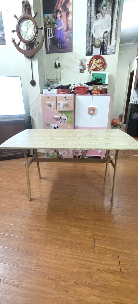 Bàn ăn Gỗ Vàng nhạt 1.4m x 80cm. Mua bán Bàn ghế tại Quận Nam Từ Liêm Hà Nội được đăng bởi Nguyen Hong hình 1