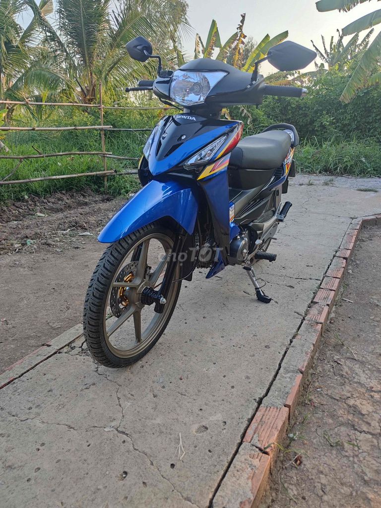 Wave RSX 100 biển số xanh Dọn full mới. Mua bán Xe máy tại Huyện Duy Xuyên Quảng Nam được đăng bởi Huỳnh Văn Tiền hình 4