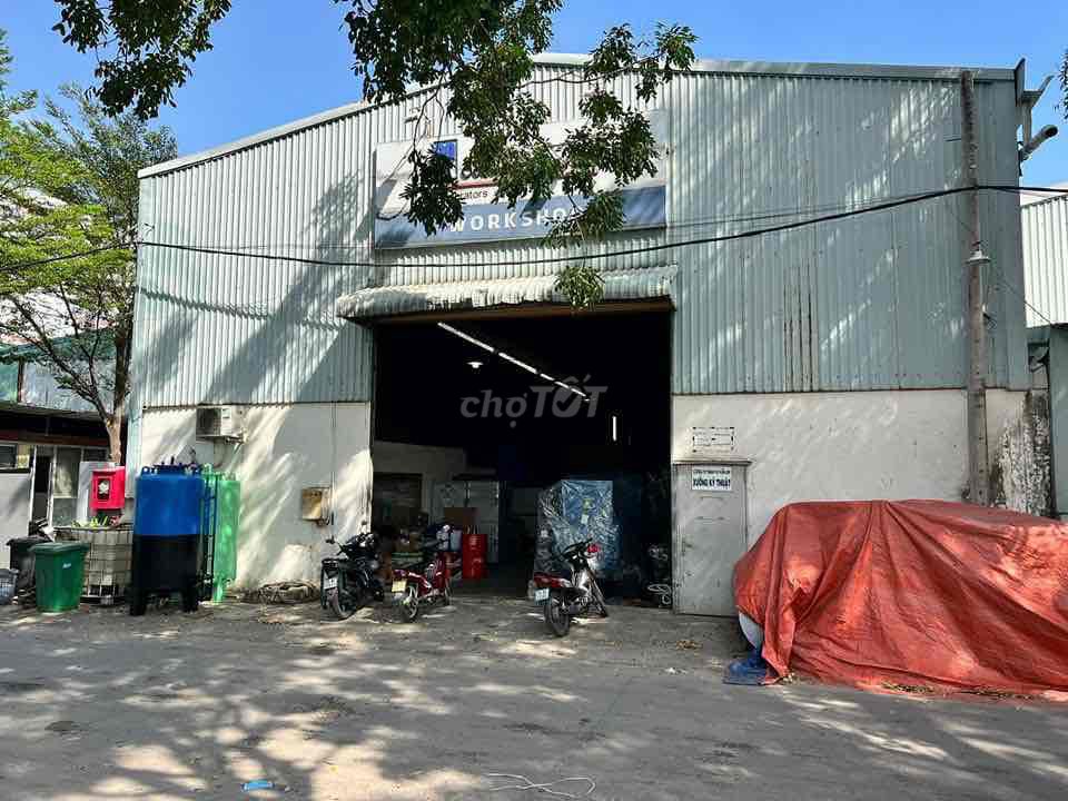 Cho thuê kho xưởng tại phường Phước Long B, Quận 9. - Diện tích 1000m²