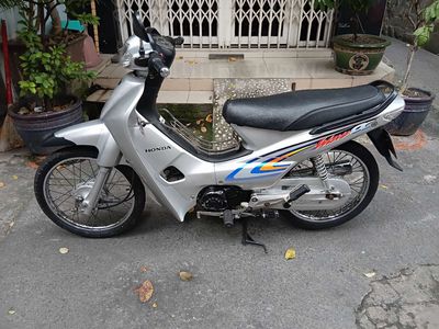 Cần bán Honda Wave Alpha màu bạc 2002. Mua bán Xe máy tại Quận 5 Tp Hồ Chí Minh được đăng bởi Trần Tô Há