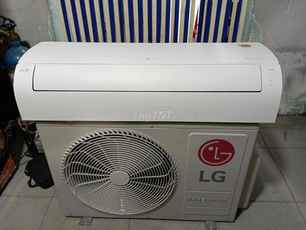 Máy lạnh Lg 2hp Inverter mới 99% còn bảo hành 18th