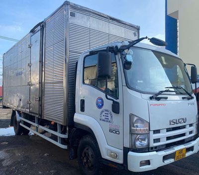 Bán gấp Isuzu 6 tấn đời 2009 thùng kín 6m7. Mua bán Xe tải, xe ben tại Thành phố Thuận An Bình Dương được đăng bởi Xe tải Bình Dương