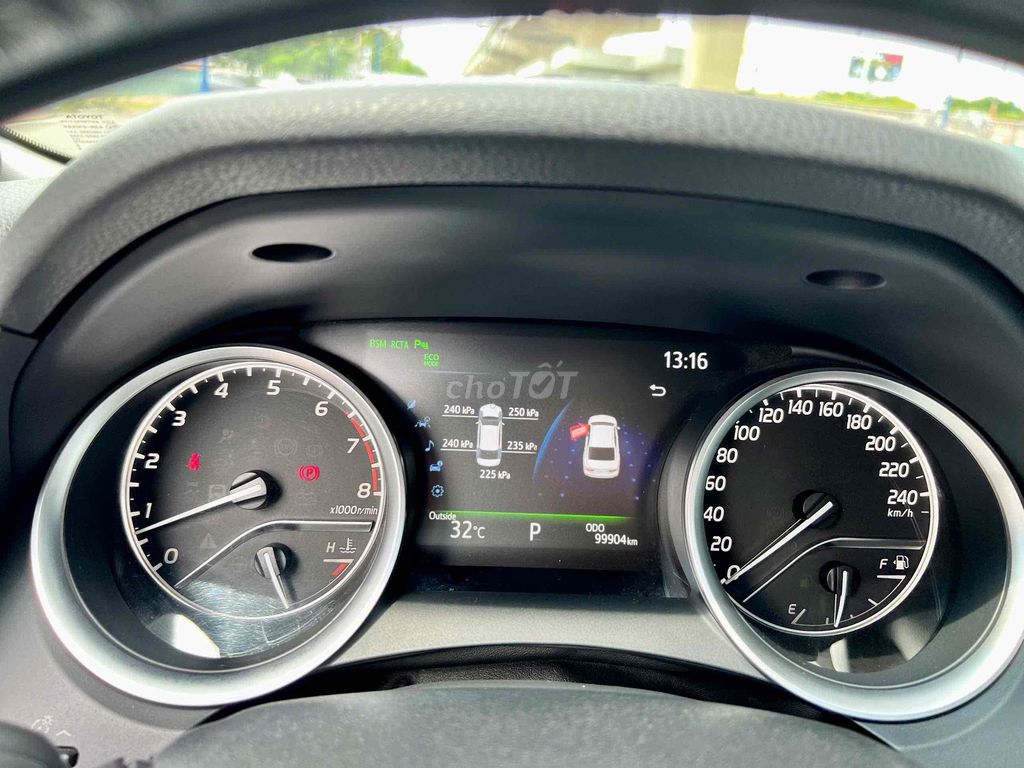 Toyota Camry 2.5Q 2019 màu trắng ngọc trai. Mua bán Ô tô tại Thành phố Thủ Đức Tp Hồ Chí Minh được đăng bởi Hữu Phúc hình 9