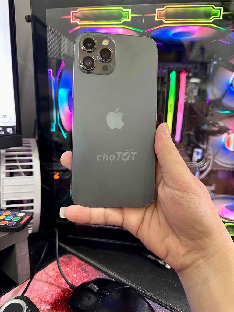 IPhone 12 Pro Max 256GB Quốc Tế LL/A Icloud Sạch. Mua bán Điện thoại tại Huyện Hóc Môn Tp Hồ Chí Minh được đăng bởi Real hình 1