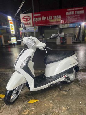 Cần bán xe grande,xe đẹp mới máy êm. Mua bán Xe máy tại Quận 12 Tp Hồ Chí Minh được đăng bởi Nguyễn Huyền