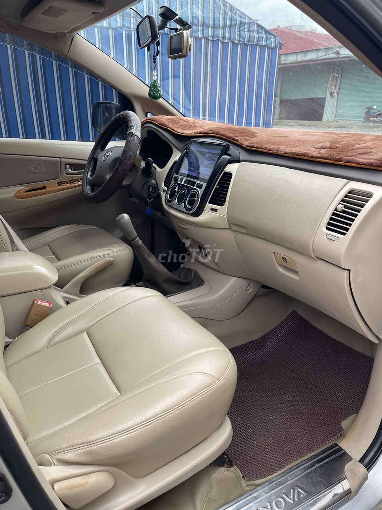 Innova 206 G xịn.xe chính chủ zin đẹp.có màn hình. Mua bán Ô tô tại Huyện Bình Chánh Tp Hồ Chí Minh được đăng bởi Nguyễn Nguyên hình 5