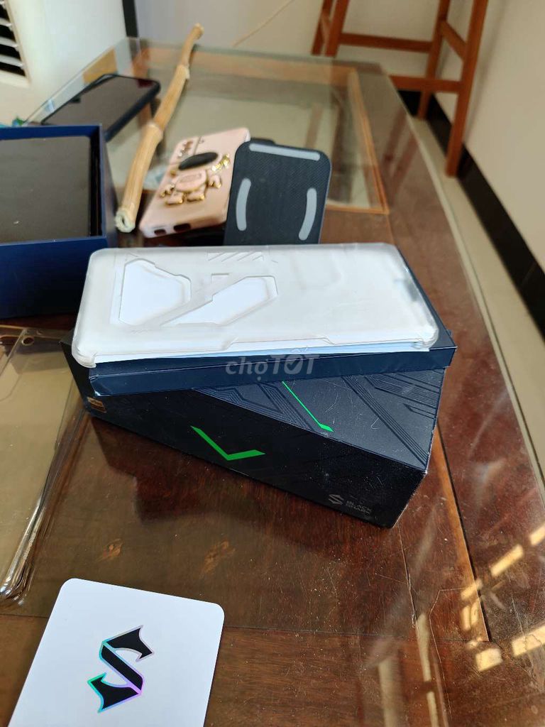 Black Shark 4 Đen. Mua bán Điện thoại tại Huyện Hàm Thuận Bắc Bình Thuận được đăng bởi Trường Trung hình 1