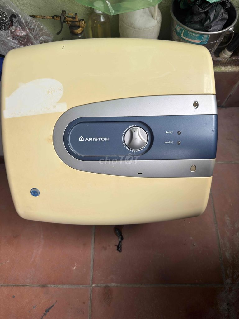 Bình nóng lạnh Ariston 30L đã qua sử dụng. Mua bán Thiết bị vệ sinh, nhà tắm tại Quận Hải An Hải Phòng được đăng bởi nguyễn trọng nam  hình 1