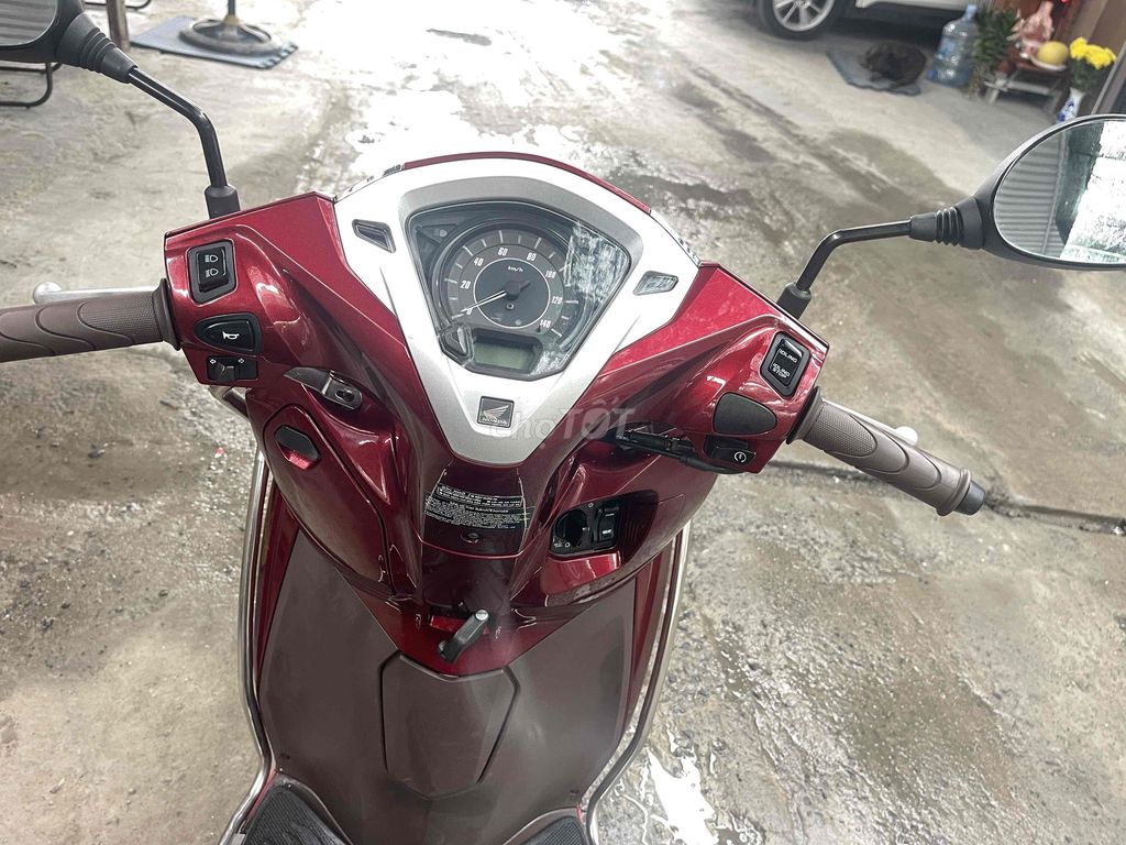 Honda Lead 2021 màu Đỏ siêu cọp  êm như xe điện. Mua bán Xe máy tại Quận Gò Vấp Tp Hồ Chí Minh được đăng bởi phan văn tài hình 2