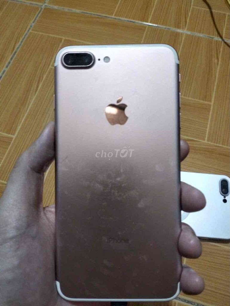 iPhone 7 Plus Vàng hồng. Mua bán Điện thoại tại Huyện Hóc Môn Tp Hồ Chí Minh được đăng bởi Dương hình 1