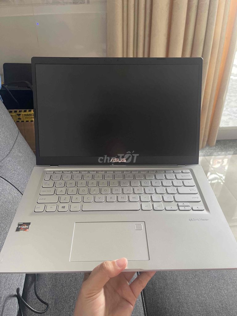 Asus Vivobook ryzen 3-3250U