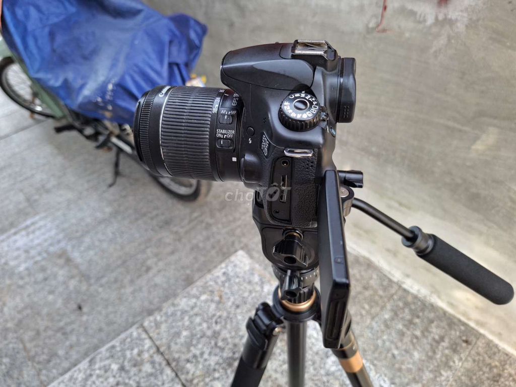 Máy ảnh Canon 60D DSLR ống kính 18-55 STM Đen. Mua bán Máy ảnh, Máy quay tại Thành phố Nha Trang Khánh Hòa được đăng bởi dragon hình 1