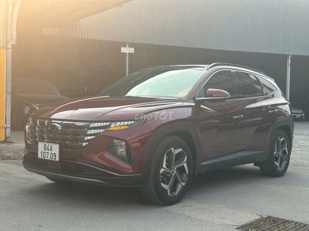Hyundai Tucson 1.6Turbo 2023  - 28000 km. Mua bán Ô tô tại Thành phố Thủ Đức Tp Hồ Chí Minh được đăng bởi Trọng Thức hình 2