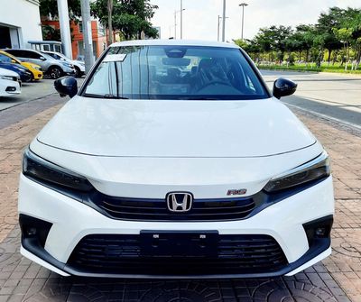 Xã kho Honda Civic giảm 100% thuế kèm phụ kiện