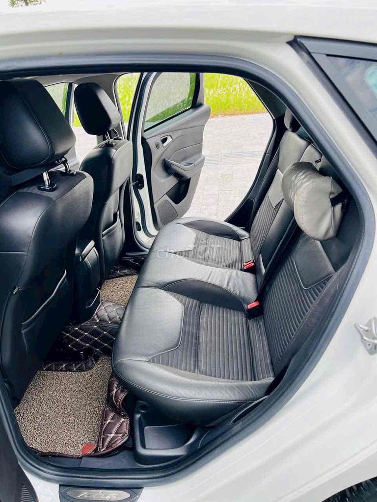 Focus 2018 Sport xe gia đình sử dụng từ đầu.. Mua bán Ô tô tại Quận Thanh Xuân Hà Nội được đăng bởi Hoàng Anh hình 15