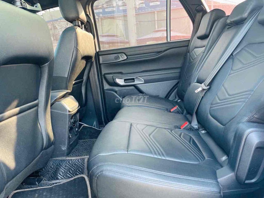 Ford Everest Titanium+ 2.0L AT 2 Cầu 1 Chủ Đi Kỹ. Mua bán Ô tô tại Quận Tân Bình Tp Hồ Chí Minh được đăng bởi TRUNG TÂM XE LƯỚT CHÍNH HÃNG hình 13