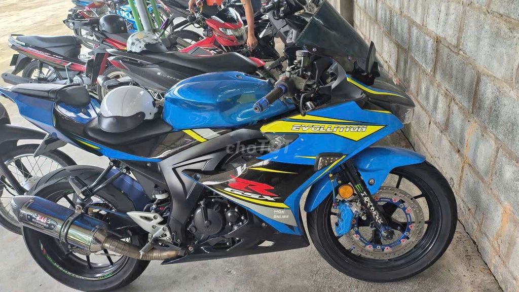 SUZUKI -GSX 150. Mua bán Xe máy tại Thị xã Bến Cát Bình Dương được đăng bởi Quy hình 4