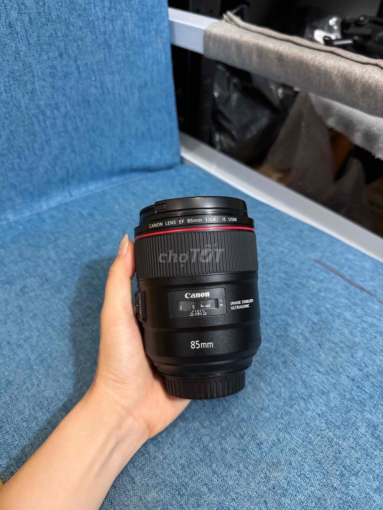Canon 85 F1.4 L IS USM đẹp nét giá rẻ. Mua bán Máy ảnh, Máy quay tại Quận Bình Thạnh Tp Hồ Chí Minh được đăng bởi CAMUS  hình 1