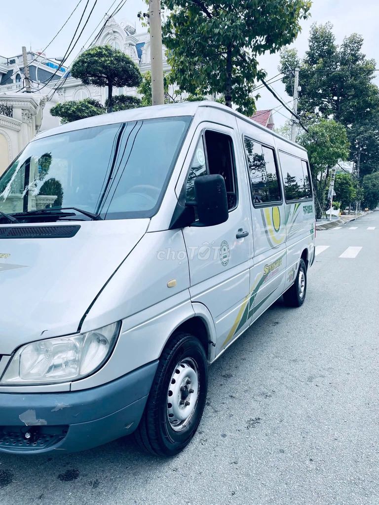 Mercedes-Benz Sprinter, серебристый фургон