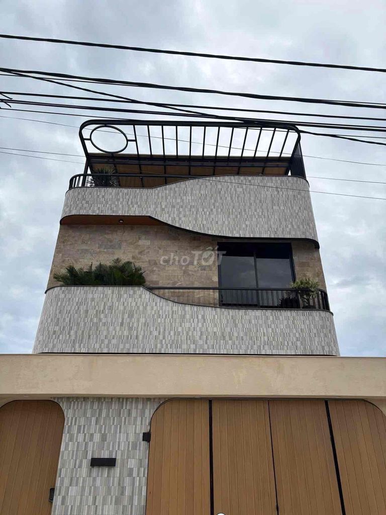 Аренда · 4 комн. · 100 м² · Quận Ngũ Hành Sơn, ул. Đường Nguyễn Phạm Tuân