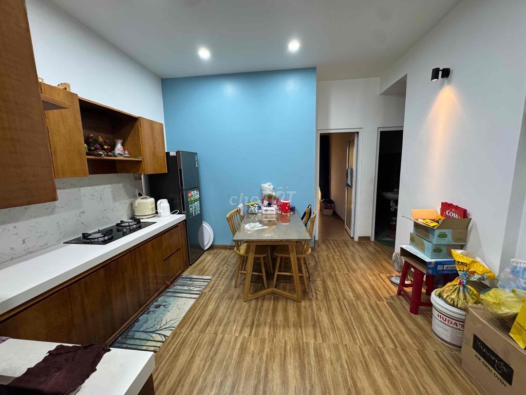 nhà 2 tầng - nguyễn sắc kim - 15tr/tháng