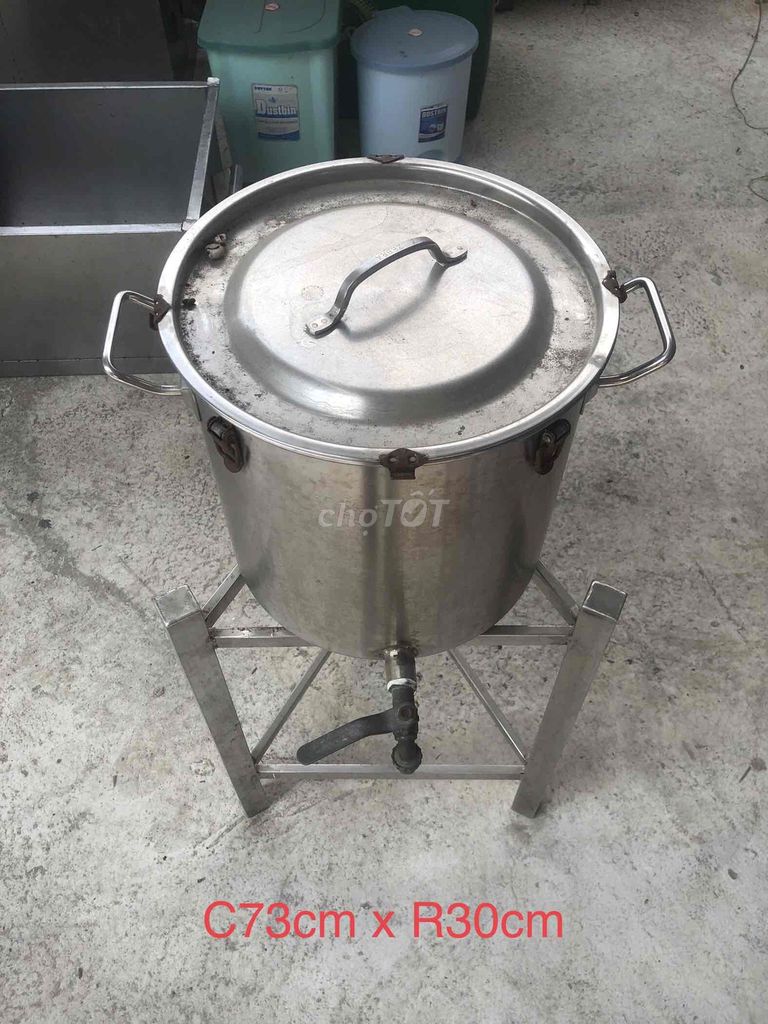 Nồi đựng chất lỏng, có khoá kèm kệ Inox. Mua bán Dụng cụ nhà bếp tại Thành phố Thủ Đức Tp Hồ Chí Minh được đăng bởi Quân hình 1
