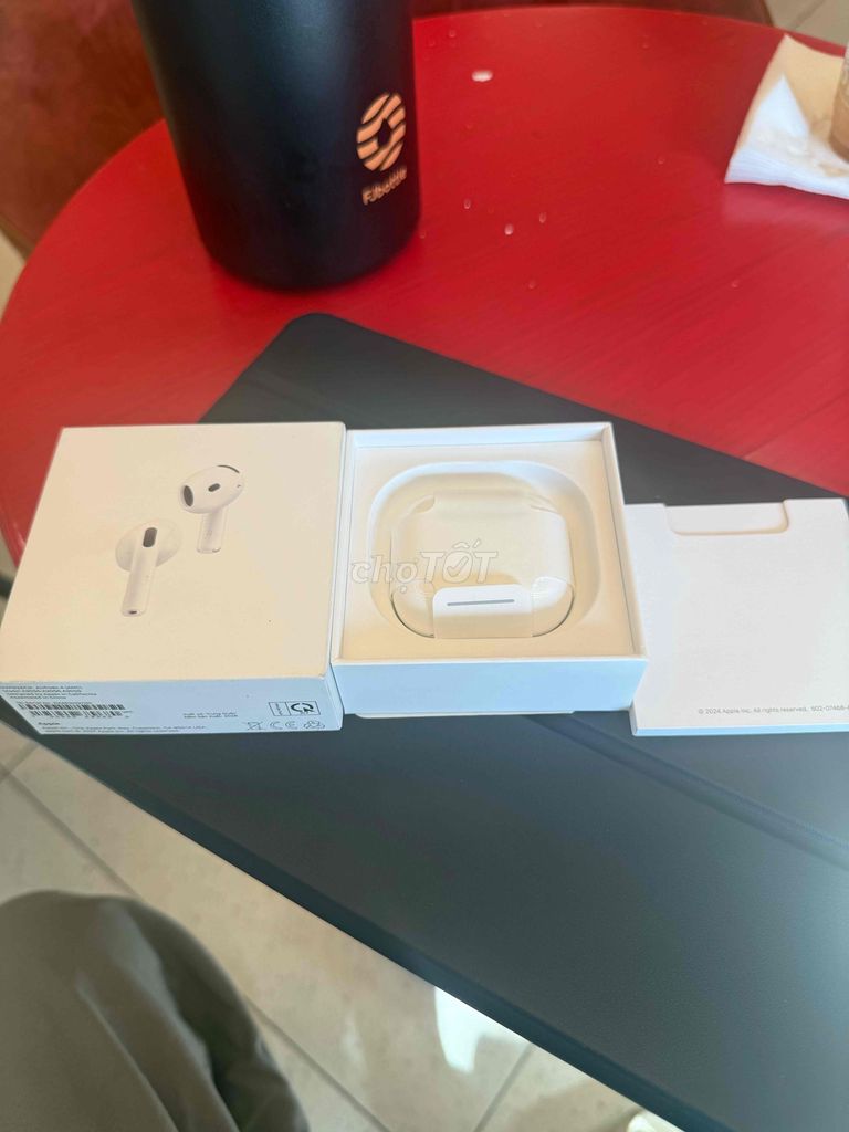 Apple AirPods 4 ANC real dùng dc 1 lần. Mua bán Tivi, Âm thanh tại Quận 3 Tp Hồ Chí Minh được đăng bởi Kỳ Nam hình 1