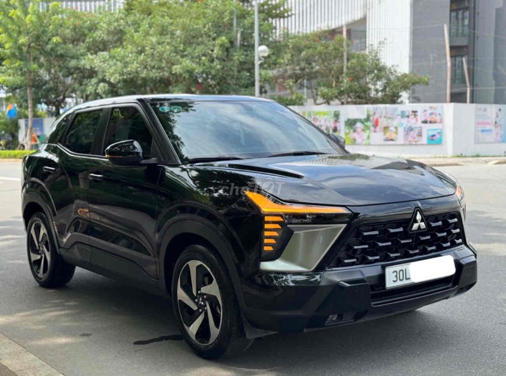 Mitsubishi Xpander 2024 Premium zin 1,6vạn km Mới. Mua bán Ô tô tại Quận Đống Đa Hà Nội được đăng bởi TRUNG HIẾU AUTO hình 5
