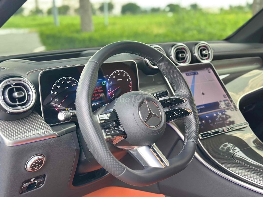 Mercedes GLC 300 4Matic 2024 - mới 99%. Mua bán Ô tô tại Thành phố Thủ Đức Tp Hồ Chí Minh được đăng bởi THẮNG NGUYỄN hình 6