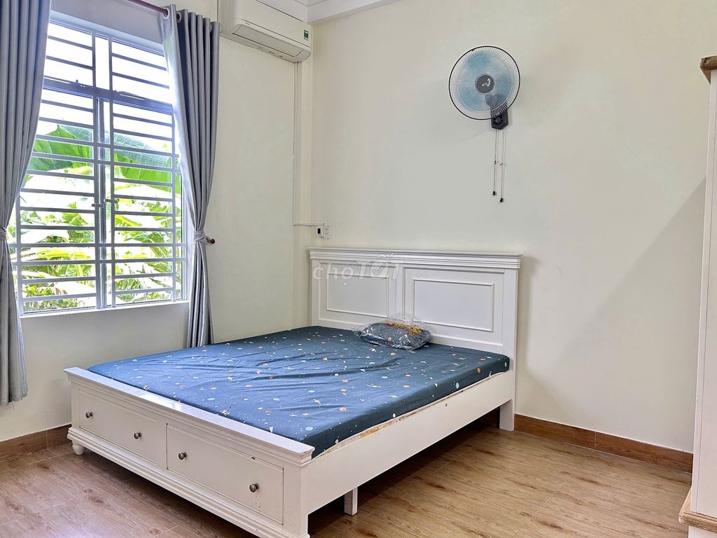 Rent · 4 bd · 90 м² · Quận Ngũ Hành Sơn, ул. Đường Tùng Thiện Vương