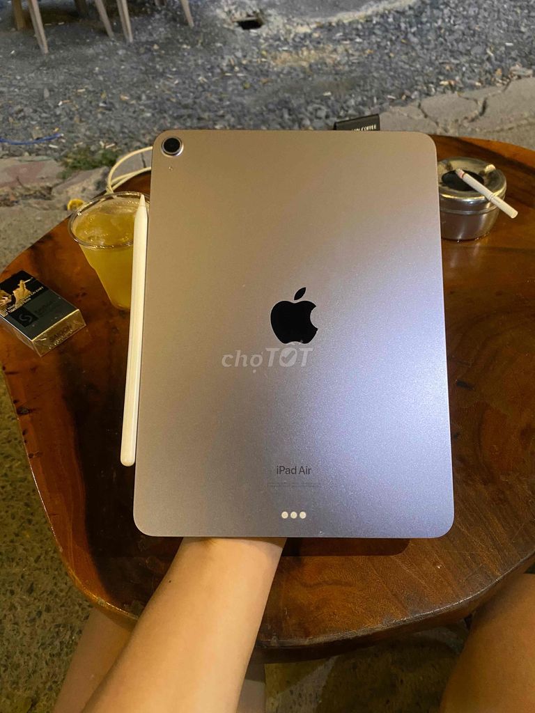 Apple iPad Air E5 64GB Xám. Mua bán Máy tính bảng tại Quận Gò Vấp Tp Hồ Chí Minh được đăng bởi Gia Đạt hình 1