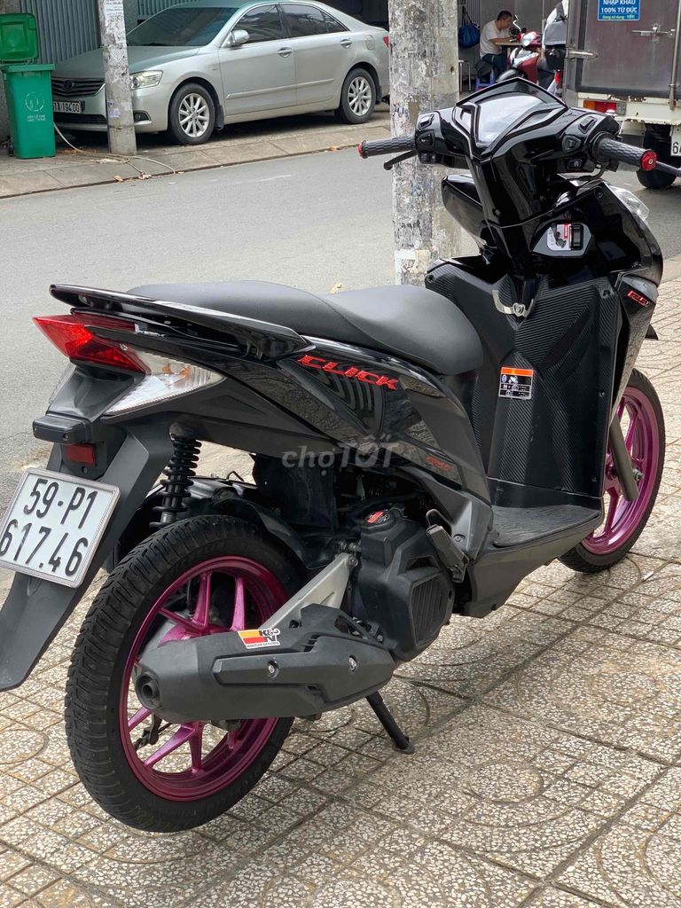 CLICK thái lan 2012 bstp chính chủ ra công chứng. Mua bán Xe máy tại Quận Tân Phú Tp Hồ Chí Minh được đăng bởi TÂN HƯƠNG hình 5