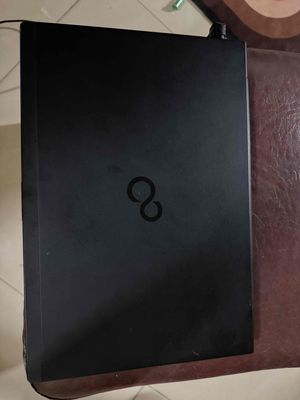 Fujitsu i3 Gen 7 13.3 inch 4GB/256GB SSD Đen - 134