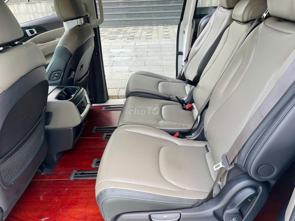 Kia Carnival Premium 2.2D 8S 2025 - 45000 km. Mua bán Ô tô tại Quận Tân Bình Tp Hồ Chí Minh được đăng bởi ĐỨC XE LƯỚT hình 12