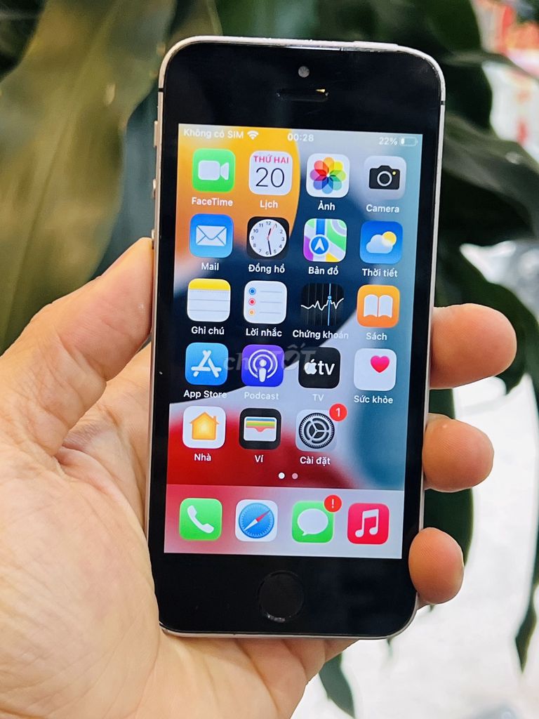  iPhone SE 64GB Bạc. Mua bán Điện thoại tại Quận Đống Đa Hà Nội được đăng bởi Bảo Táo Store hình 1