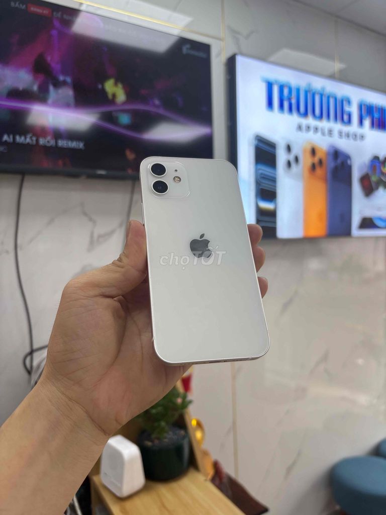 iPhone 12 128GB Trắng Đã sử dụng màn thay. Mua bán Điện thoại tại Quận Sơn Trà Đà Nẵng được đăng bởi Diễm Diễm hình 1