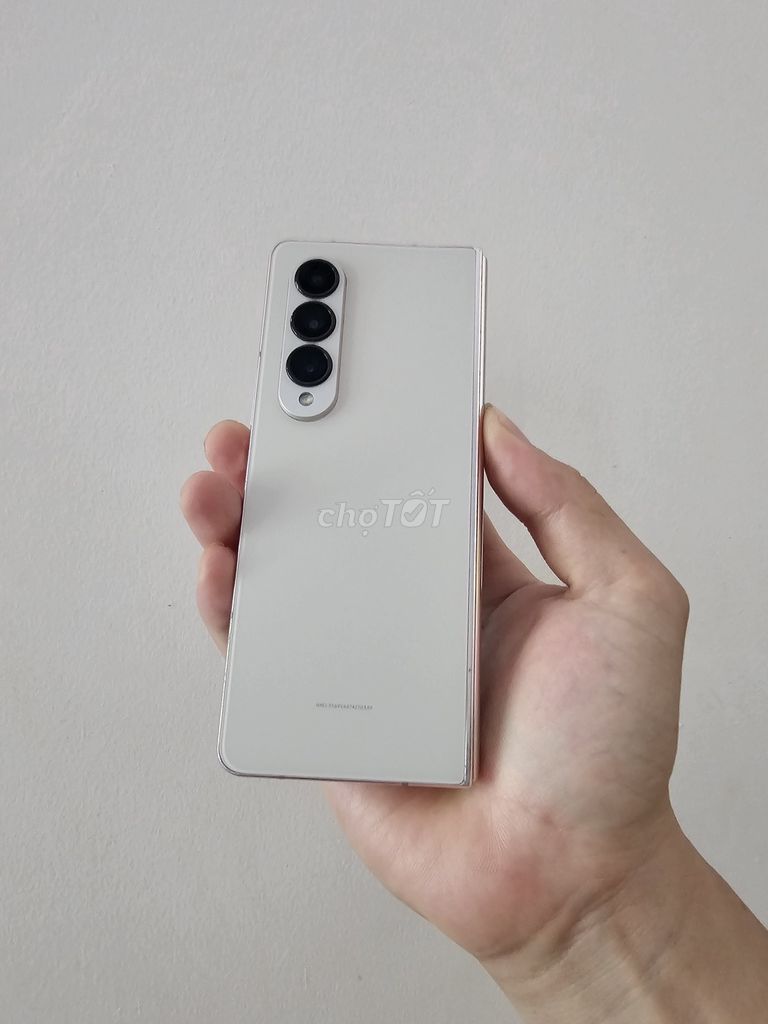 Samsung Galaxy Z Fold4 12/256 gập đẹp. Mua bán Điện thoại tại Quận Hải Châu Đà Nẵng được đăng bởi Minh hình 1