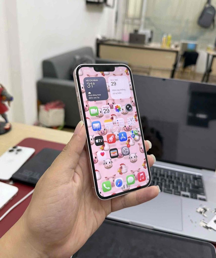 Apple iPhone 13 128GB Hồng Zin All Nguyên Bản. Mua bán Điện thoại tại Quận Đống Đa Hà Nội được đăng bởi TP Hanoi Mobile hình 1