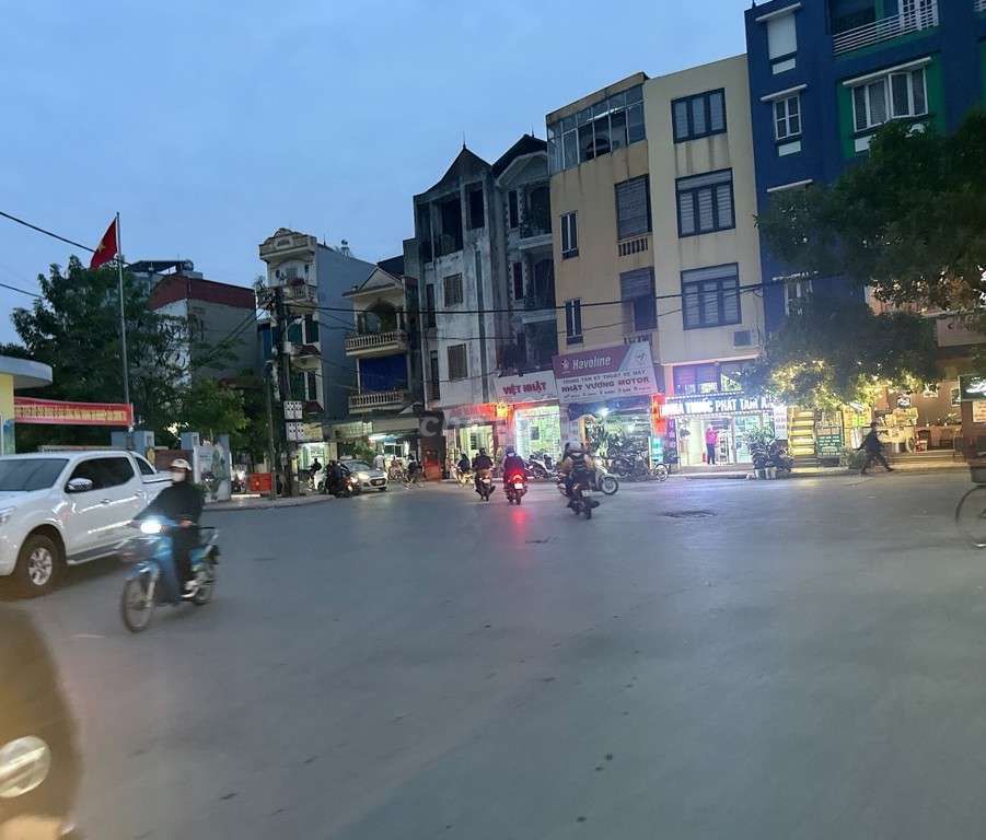 Siêu rẻ Nguyễn Sơn 54m2,mặt tiền4.5m, giả chỉ 10.5tỷ, có thương lượng