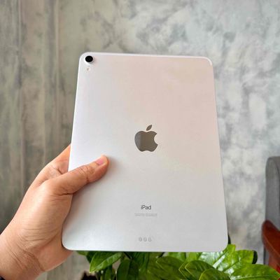 iPad Pro 2018 Wifi 64Gb Đẹp 99% Còn BH Apple. Mua bán Máy tính bảng tại Quận Bình Thạnh Tp Hồ Chí Minh được đăng bởi StoreUS