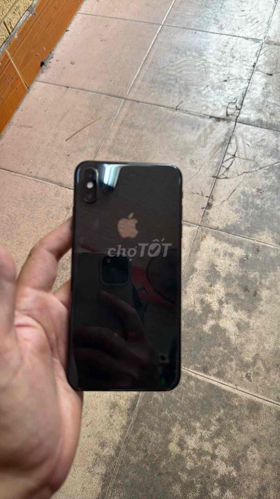 iPhone XS Max 64GB Đen zin áp. Mua bán Điện thoại tại Quận Hoàng Mai Hà Nội được đăng bởi Mạnh Thắng hình 1