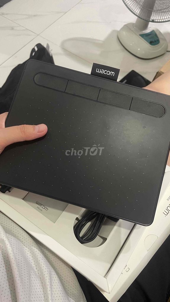 Bảng Vẽ Điện Tử Wacom Intuos S CTL4100 (Black) CTL