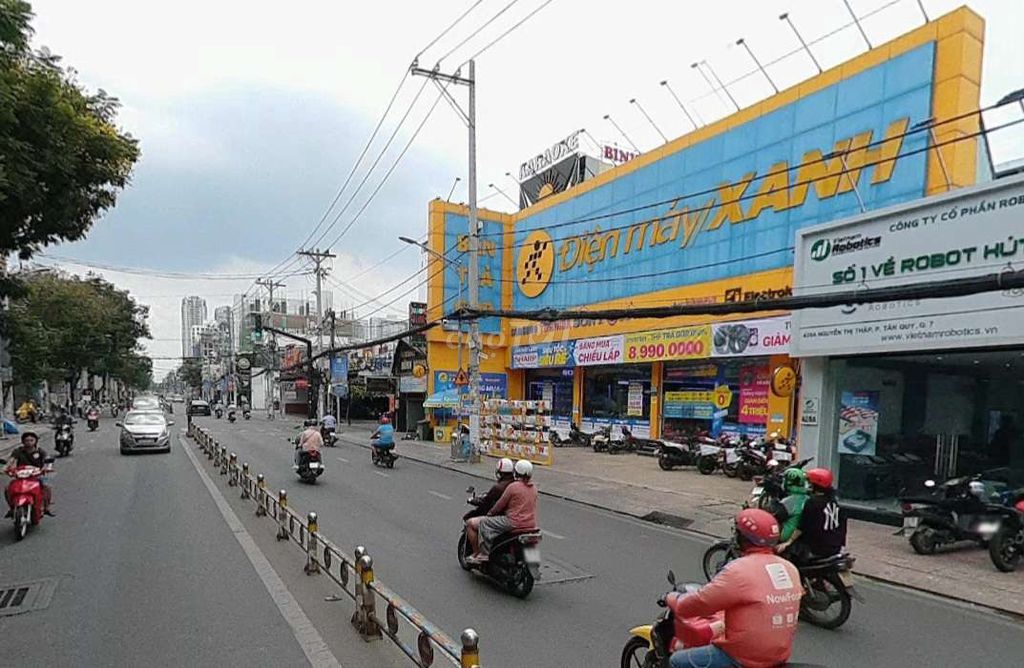 Nhà MT Nguyễn Thị Thập.P.Tân Phong.Q.7 Dt 6x25m.