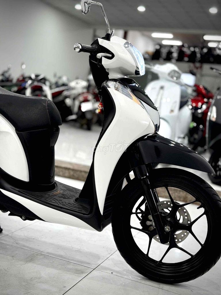 ShMode 2015 zin êm chính chủ ký ( Hỗ trợ GÓP ) 🔥🔥. Mua bán Xe máy tại Thị xã Phú Mỹ Bà Rịa - Vũng Tàu được đăng bởi Cửa Hàng Xe Máy Phú Mỹ hình 3