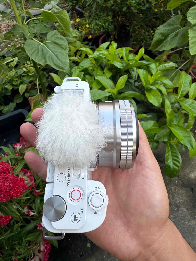 Cần bán sony zve10 kèm lens. Mua bán Máy ảnh, Máy quay tại Thành phố Bà Rịa Bà Rịa - Vũng Tàu được đăng bởi Dương hình 1