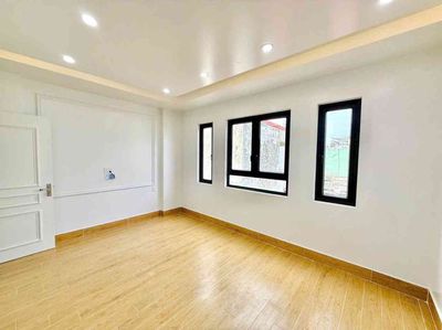 Bán nhà phố Thiên Lôi xây mới giá rẻ