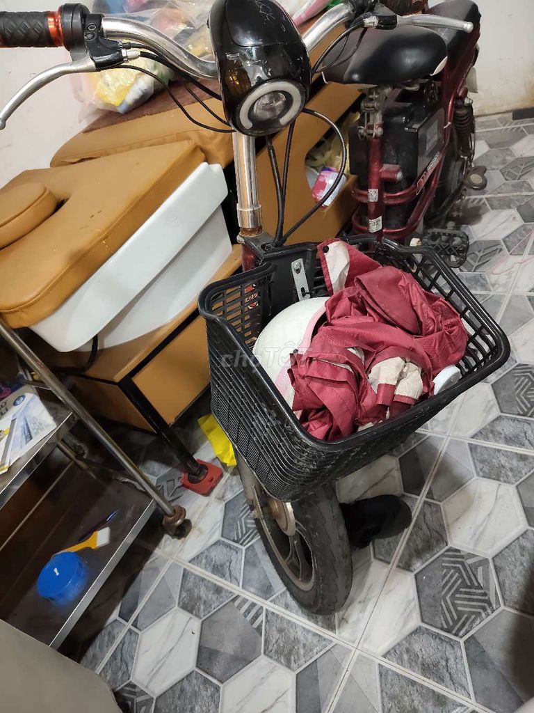 Xe đạp điện SPORT màu Đỏ đã sử dụng. Mua bán Xe điện tại Thành phố Thủ Đức Tp Hồ Chí Minh được đăng bởi Nhiên Nhiên hình 5