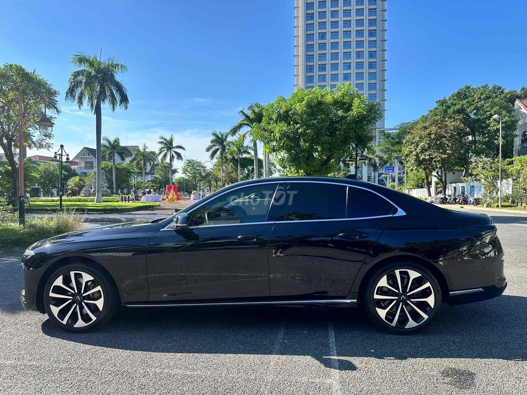 VinFast Lux A2.0 2019 Premium 2.0 AT - 62000 km. Mua bán Ô tô tại Quận Cẩm Lệ Đà Nẵng được đăng bởi Nguyễn Duy hình 6