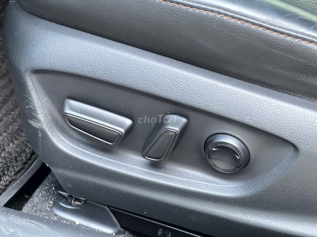 Toyota Camry 2021 2.5Q - 66000 km. Mua bán Ô tô tại Thành phố Thủ Dầu Một Bình Dương được đăng bởi trần thị khánh huyền  hình 15